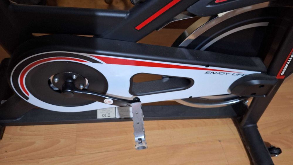 Bicicleta estática como nova