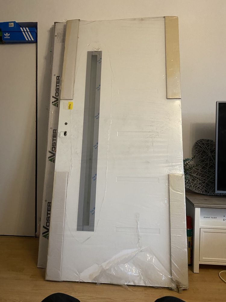 Drzwi zewnętrzne stalowe wejściowe Nike białe 90 prawe Pantor