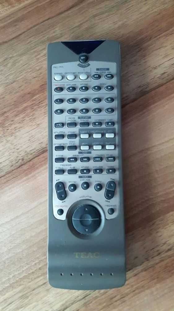 TEAC H500i czyli wieża w cenie wzmacniacza (z pilotem).