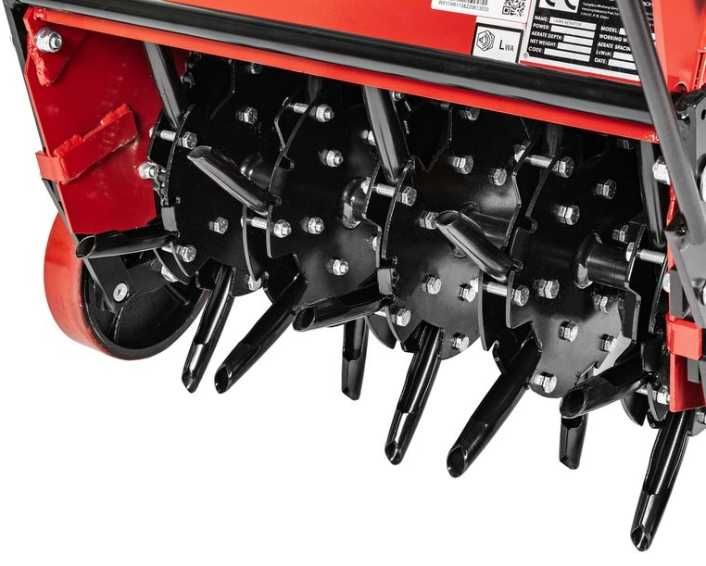 Wypożyczalnia Aerator spalinowy Posypywarka ręczny areator Wynajem