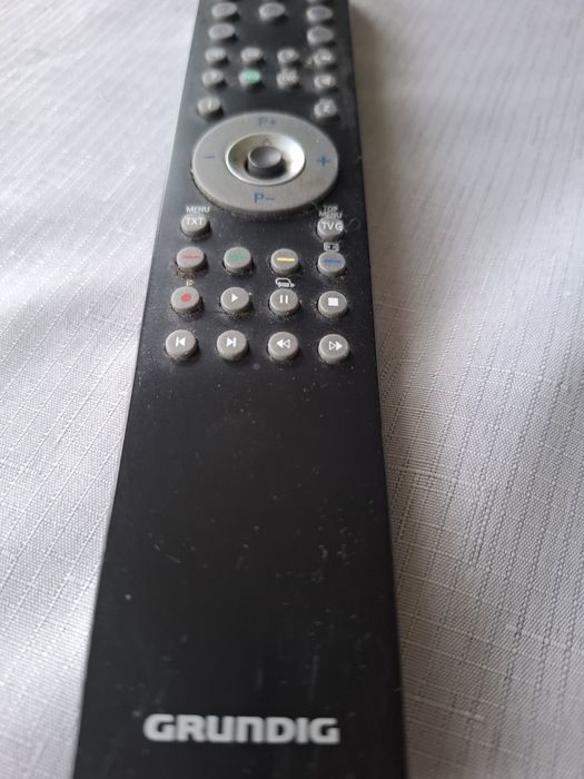 Pilot do telewizora Grundig
