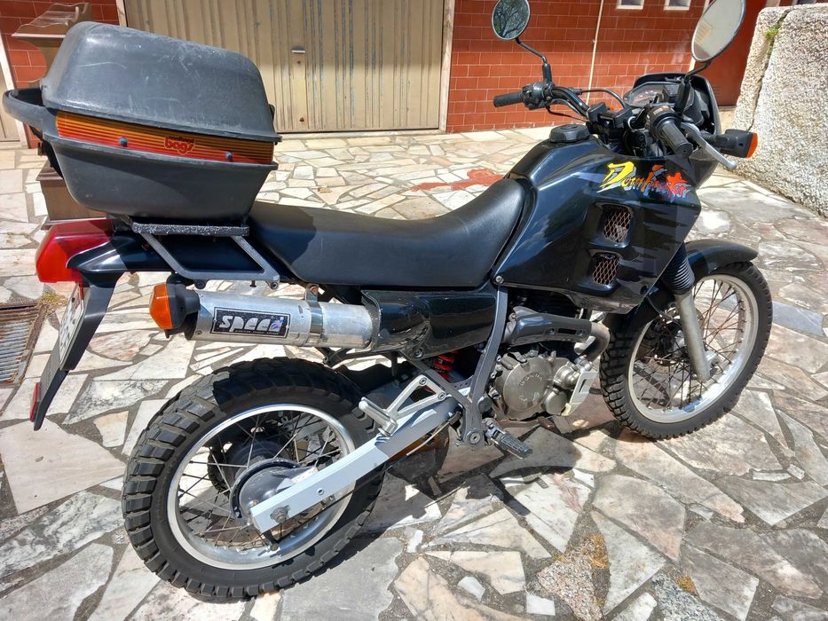 Honda NX 250 em bom estado