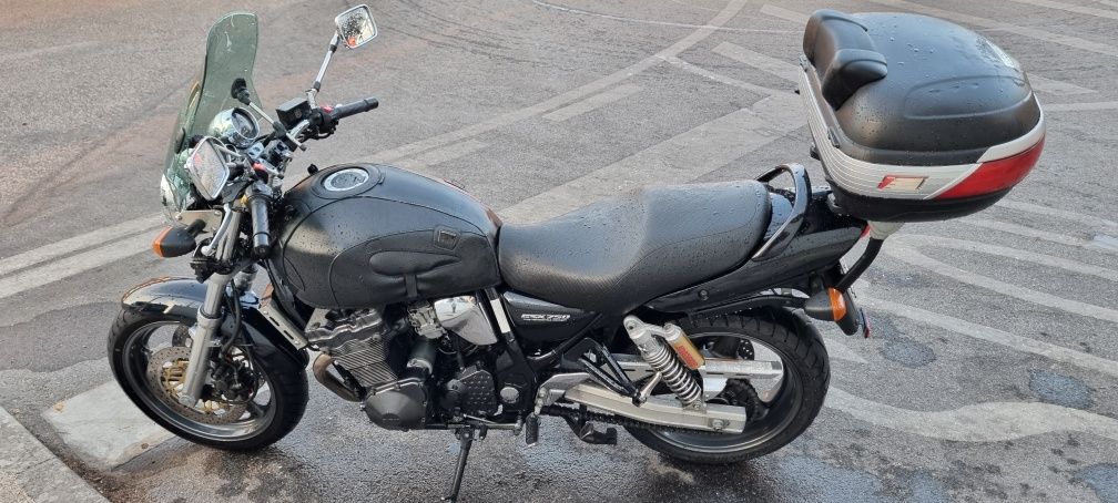 Vendo suzuky gsx 750