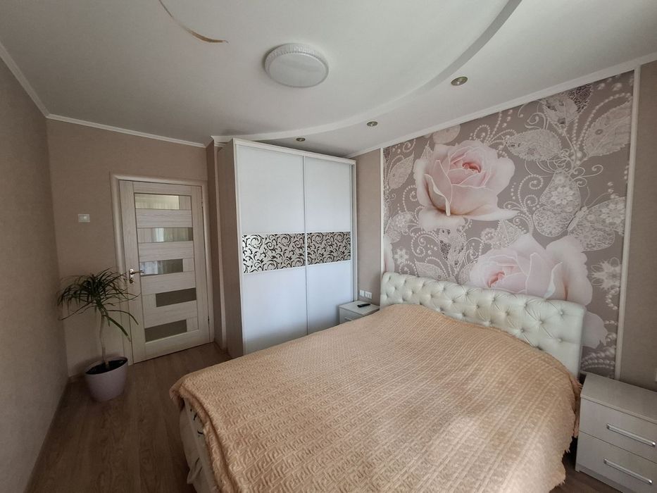 Продаж 3-кімнатної квартири на вул. Келецька, 126 Вишенька,