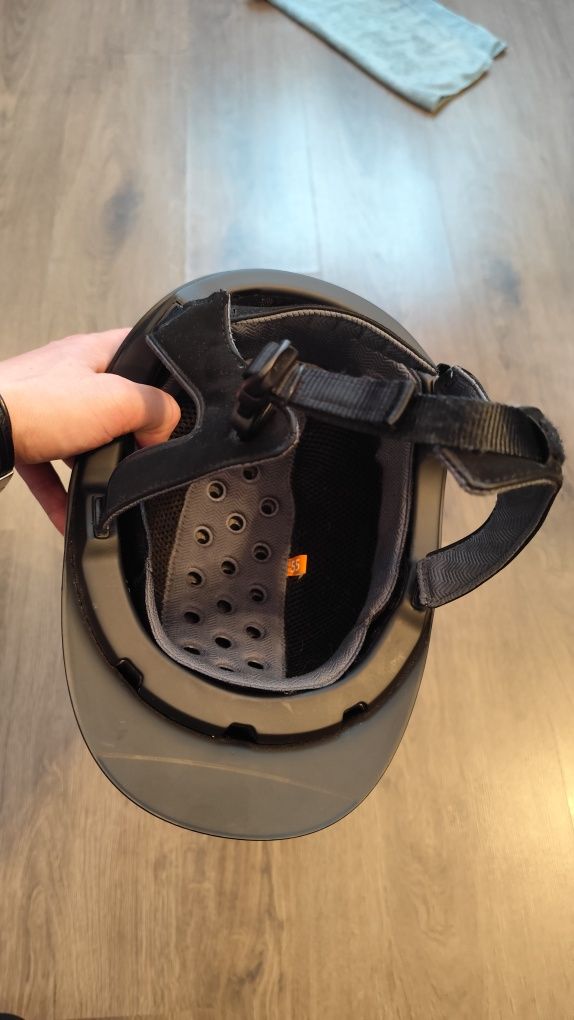 Kask jeździecki Fouganza 520 rozmiar M 55cm