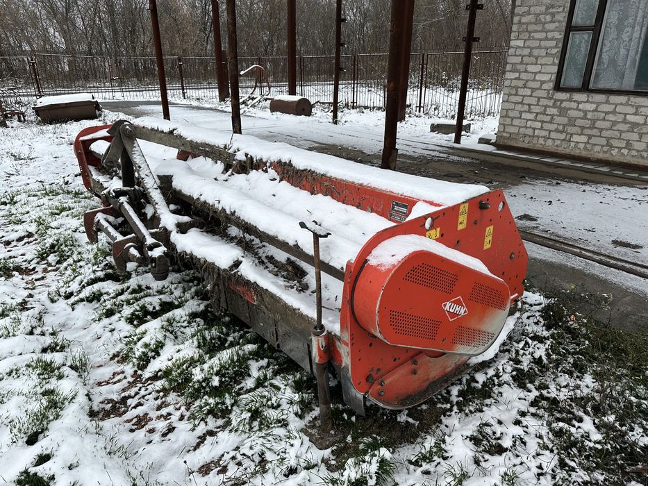 Мульчувач Kuhn RM 400