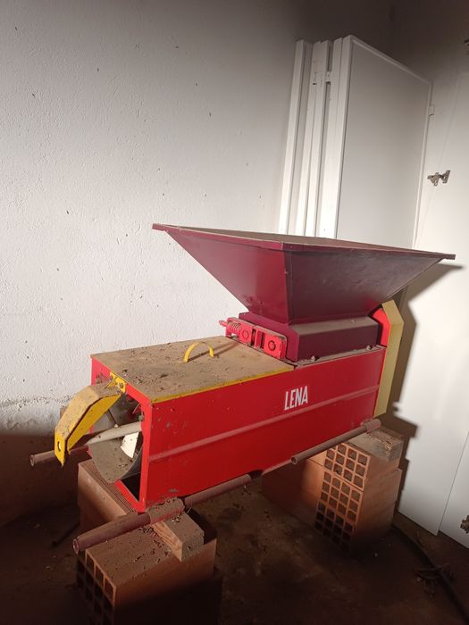 Esmagador/Desengaçador elétrico LENA