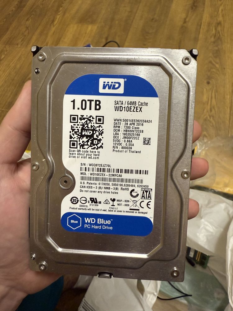 Жосткий диск SATA 1TB