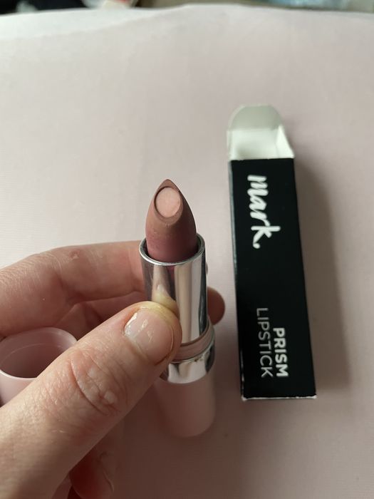 Szminka damska avon