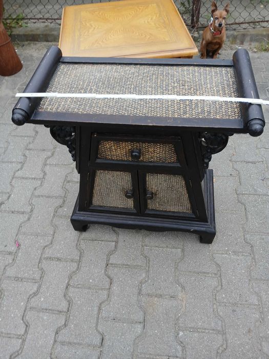 Szafka secesja czarna