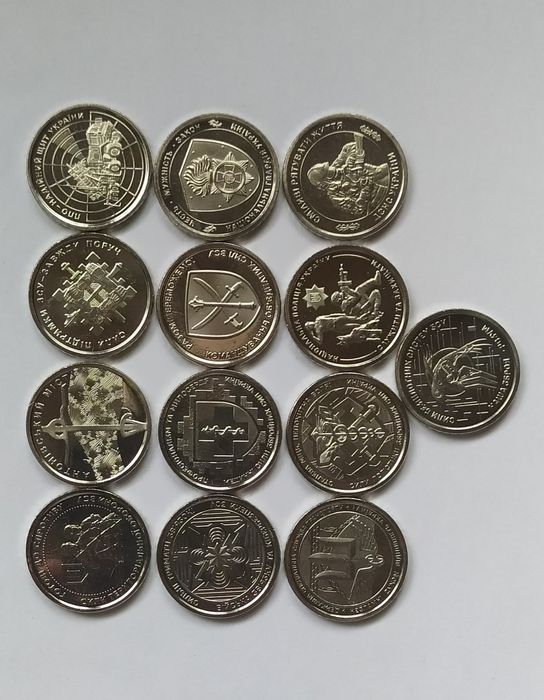 Монети  НБУ-13 штук 2022 - 25р. 10 гривень, серія ЗСУ.