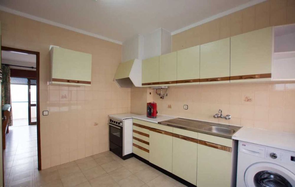 Armação de Pêra, T2 Frente á Praia dos Pescadores com Terraço Privado