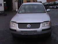 Passat B5 lift zderzak maska lampy   nowy hak  LA7W