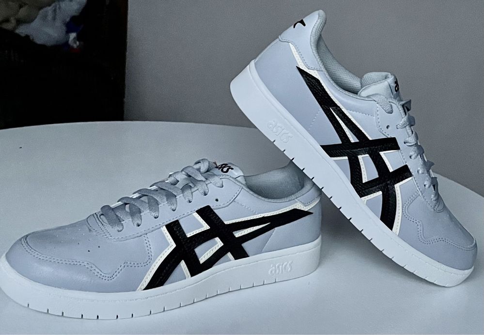 Buty Adidasy marki Asics - nowe