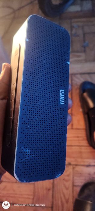 Vendo coluna bluetooth e pawer bank.