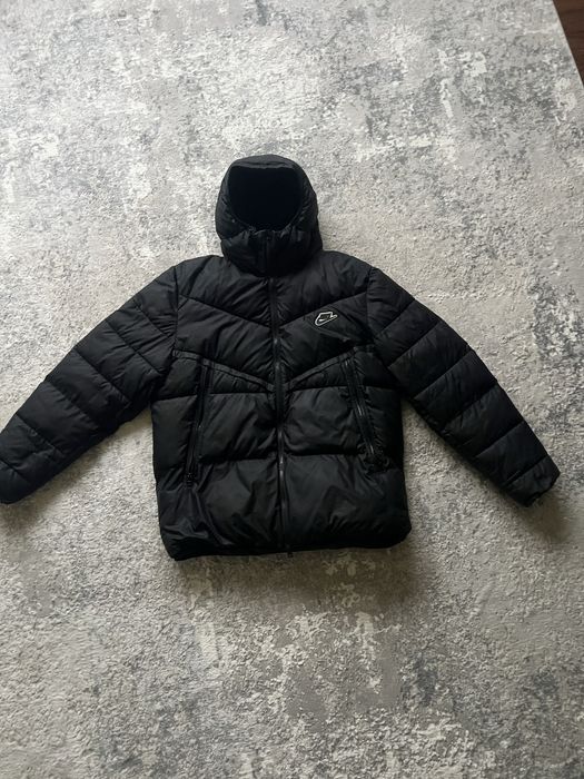Пуховик nike оригінал
