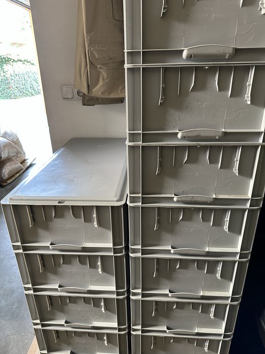 Skrzynki plastikowe magazynowe 80x40x20 cm. Nowe !