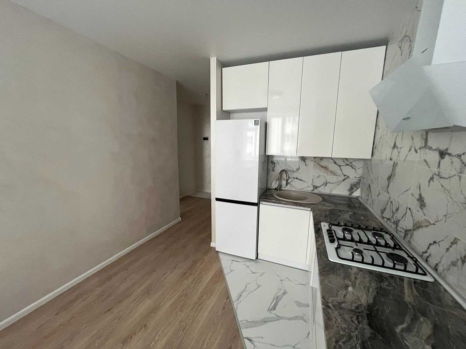 1к, АГОРА, супер ремонт і поверх  ще є мінімальне оформлення