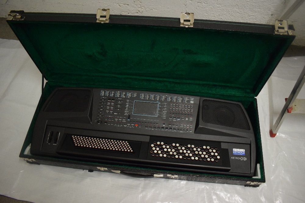 Ketron X8 Com Mala