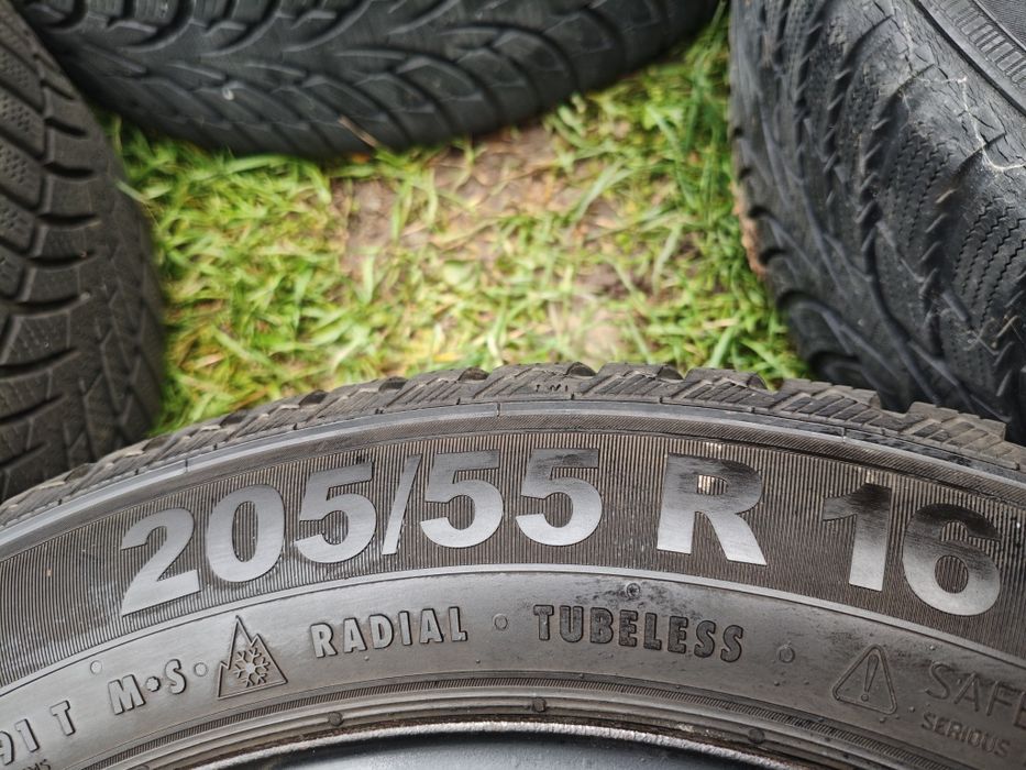 Felgi stalowe cali 16 /55/205 5x105 z oponami zimowymi