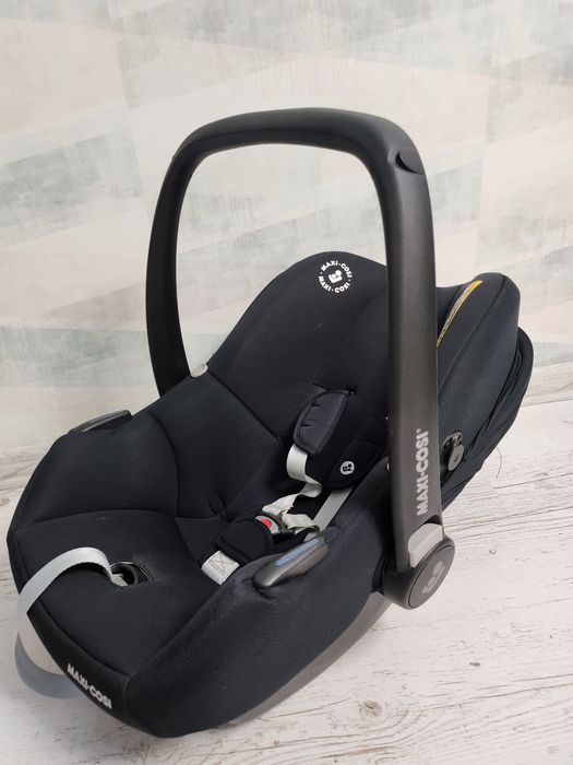 Автокрісло maxi cosi