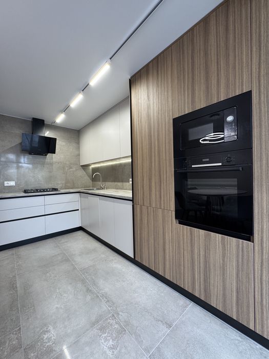 3 кімнати продаж мікрорайон  сонячний 3-поверх