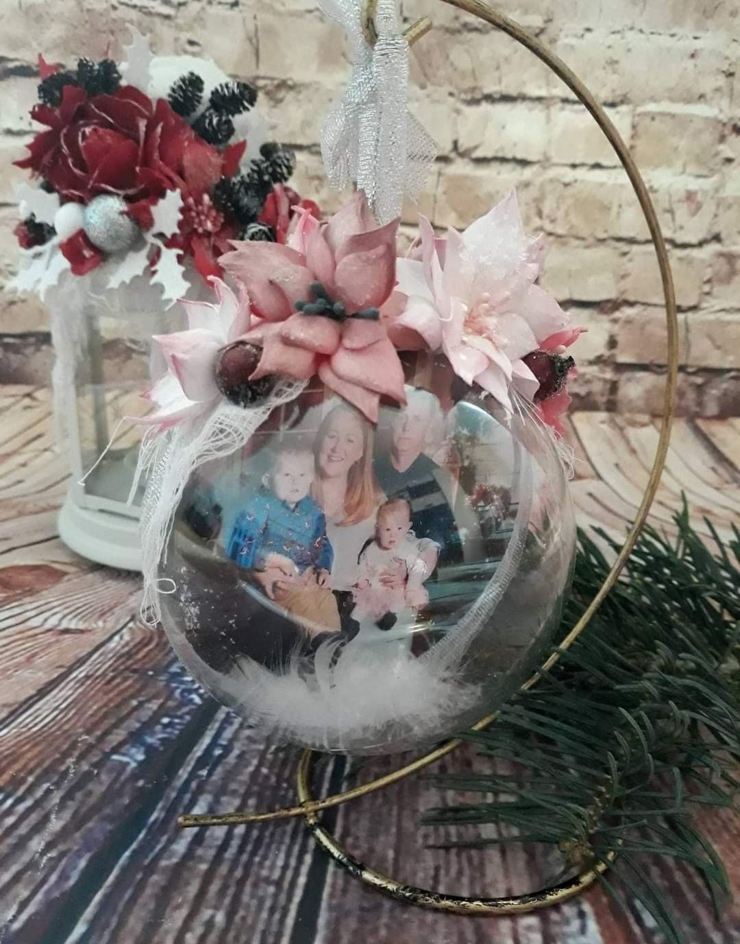 Bombka ze zdjęciem bogato zdobiona