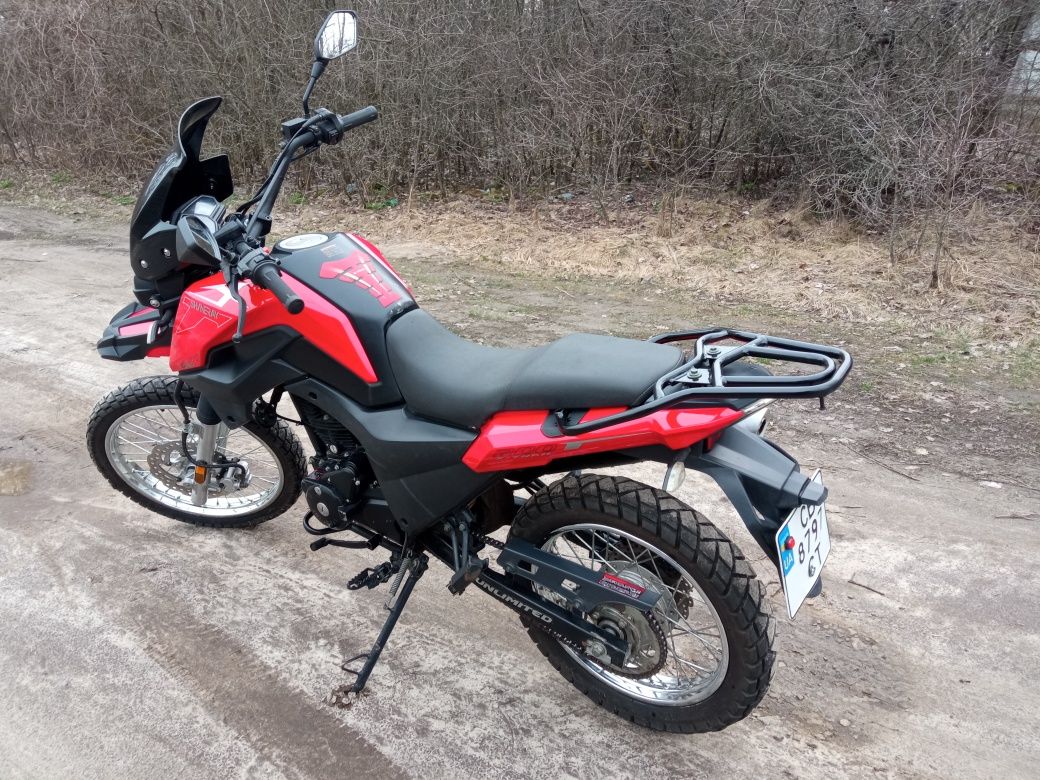 Продам мотоцикл Shineray X-trail 200