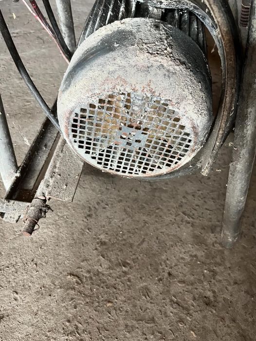 Зерно дробілка - млинок