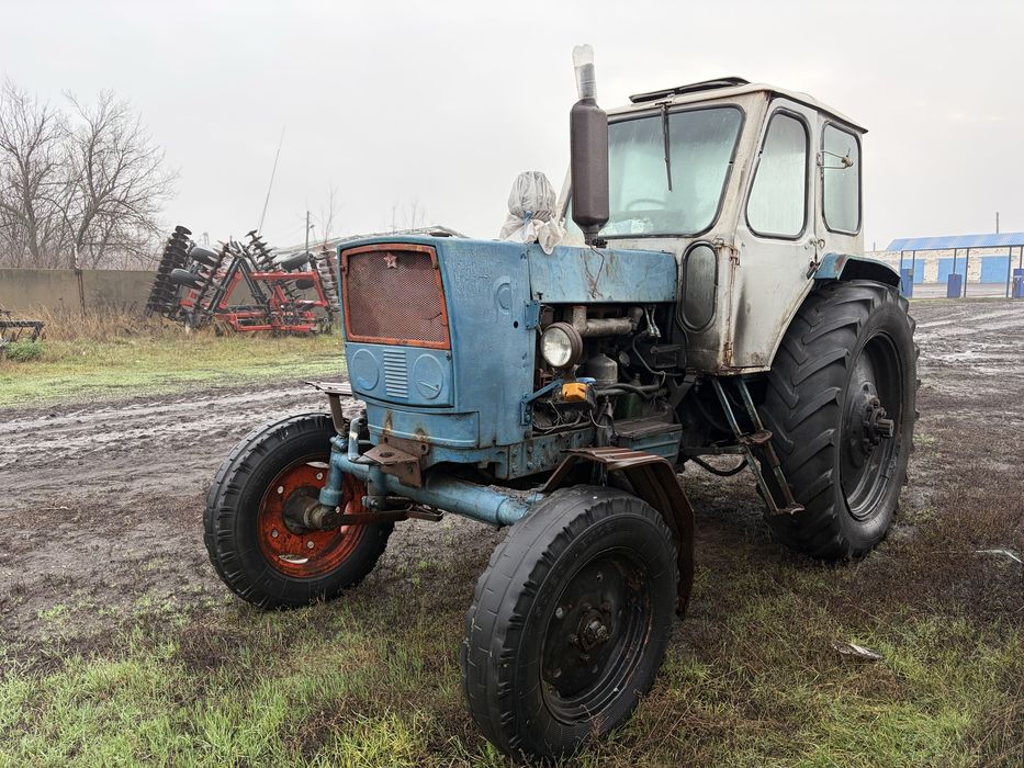Продам 2 трактора ЮМЗ цена за 2
