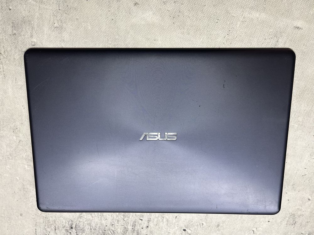 Klapa Ramka Zawiasy Asus R542U