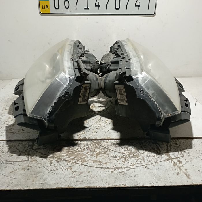 Фари Renault Megane 2 (06-09) Фара права ліва Рено Меган 2