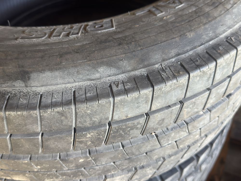 Грузові шини 245/70r17,5 Bridgestone