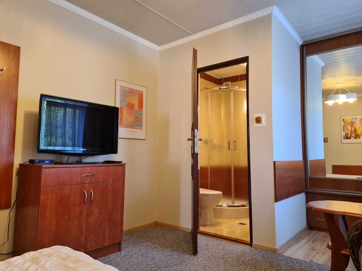 Domek "Pod Pliszem" nad Soliną. Do 8 os. blisko Jeziora.Spokój i cisza
