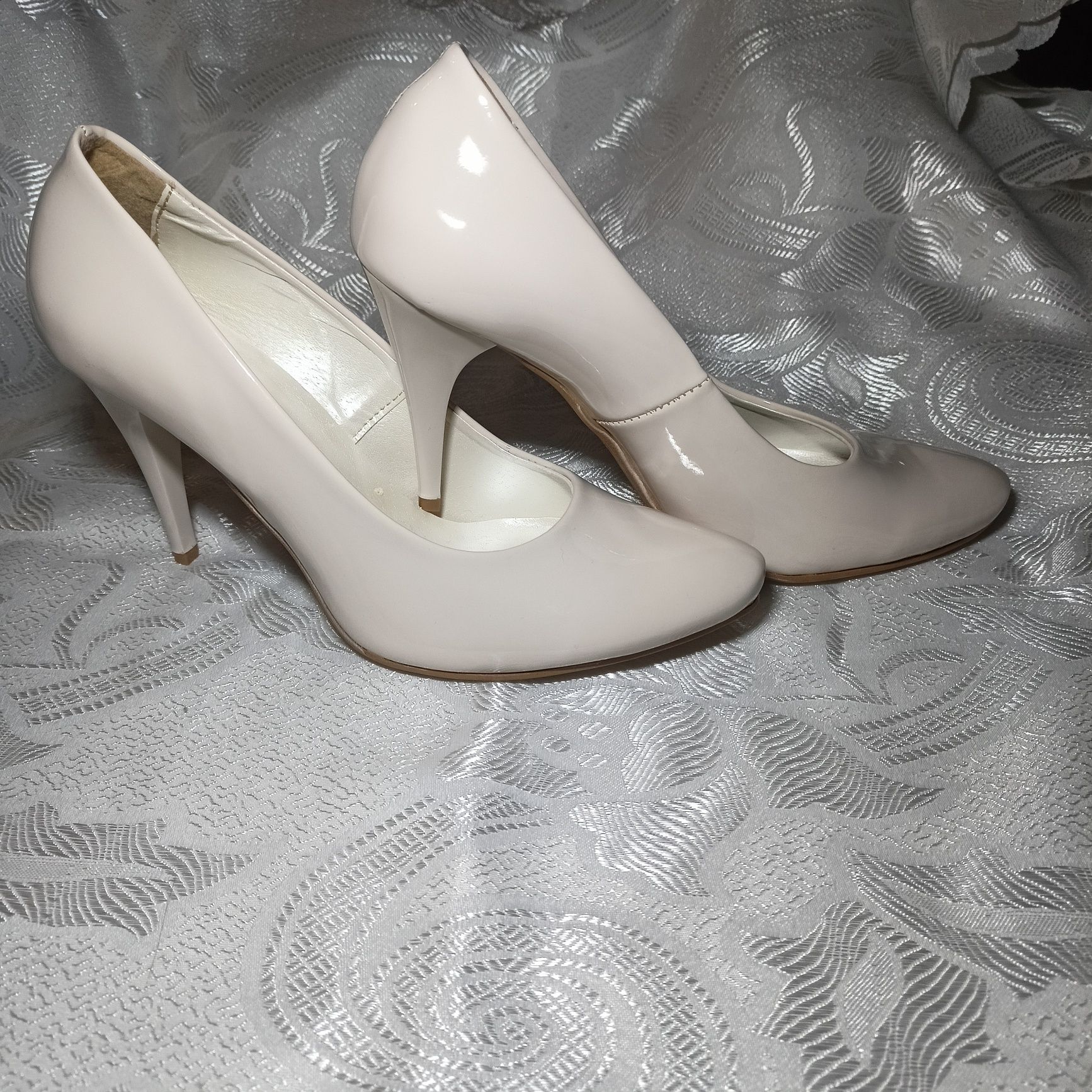 Buty damskie szpilki 38