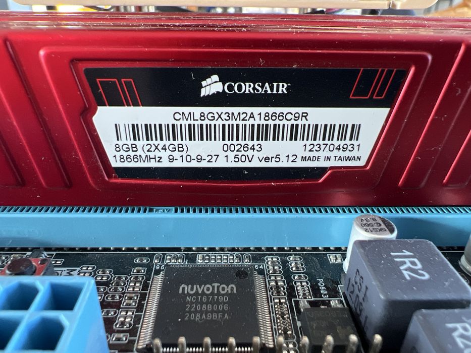 i7 + Noctua + płyta główna Asus  Pro + RAM 1866 MHz DDR3