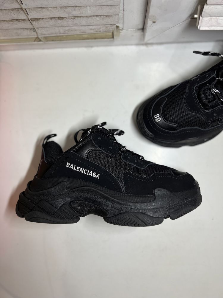 кроссовки сетка кожа натуральная balenciaga triple S оригинал 39