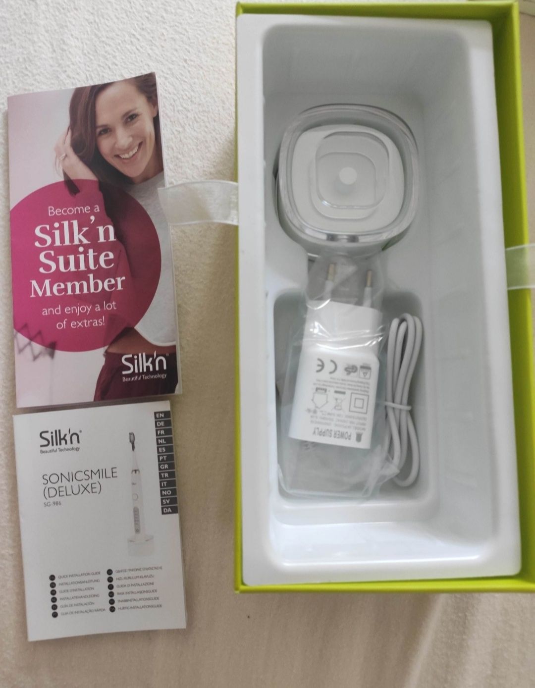 Електрична зубна щітка Silk'n SonicSmile White ЄС