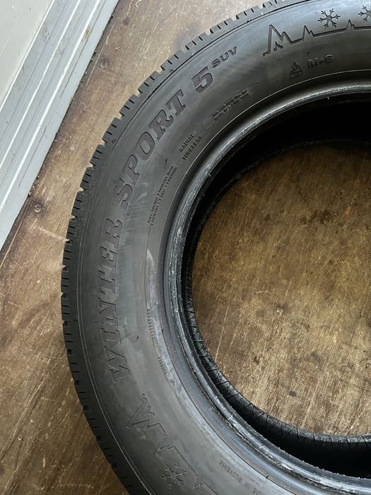 Dwie opony dunlop winter sport 5 235/65/17 2020r.