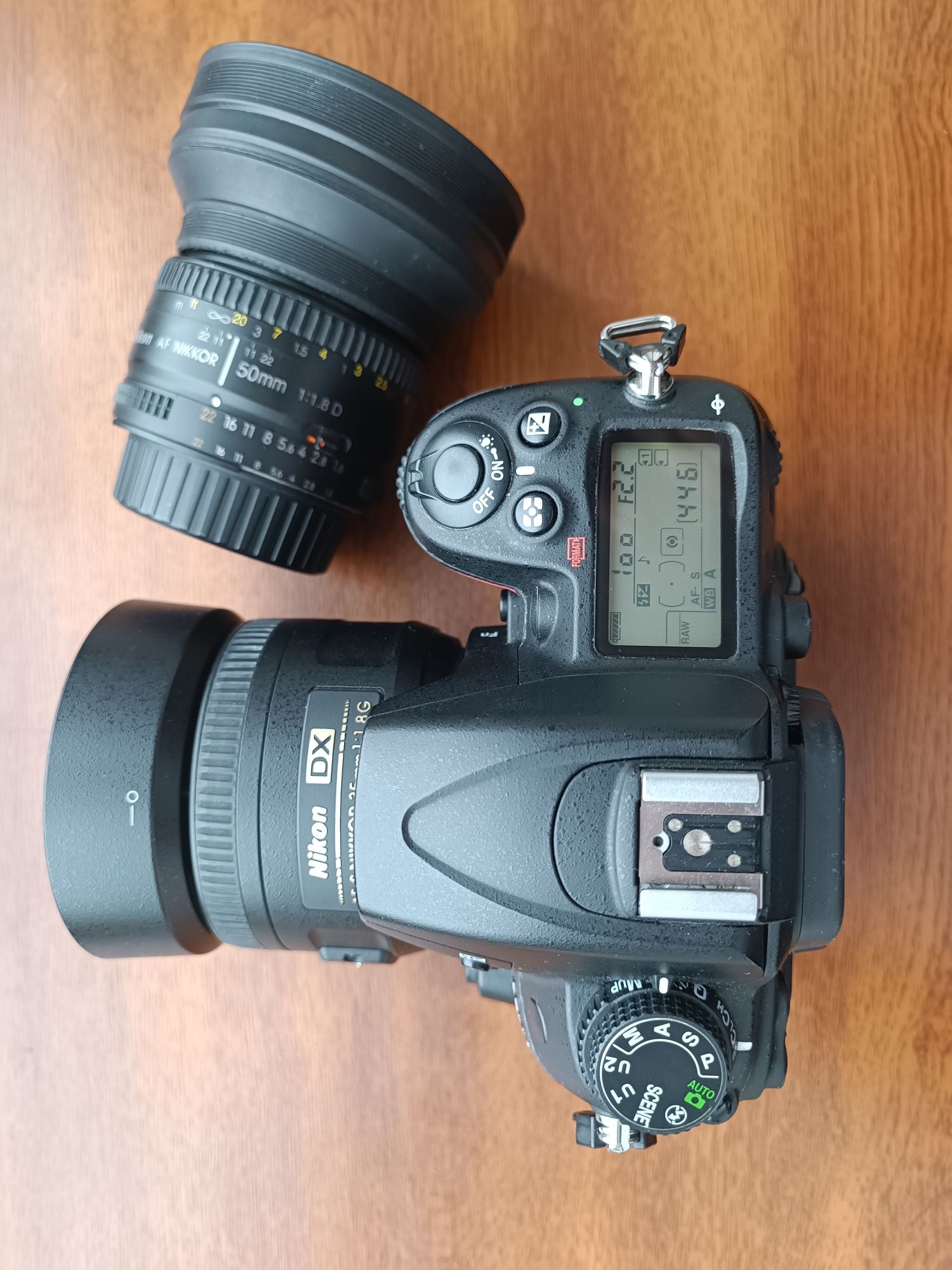 Nikon D7000 + 35mm + 50mm