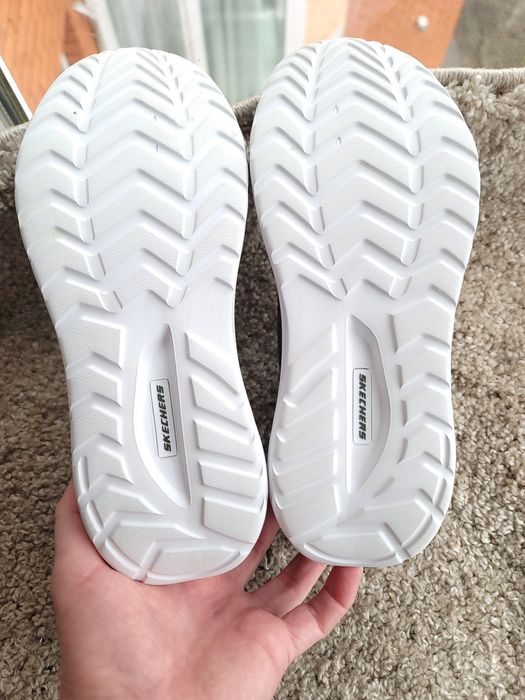 SKECHERS р 39-40 Америка Оригінал! Бігові кроссовки