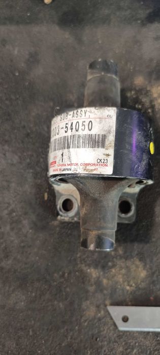 Подушка КПП Toyota hiase