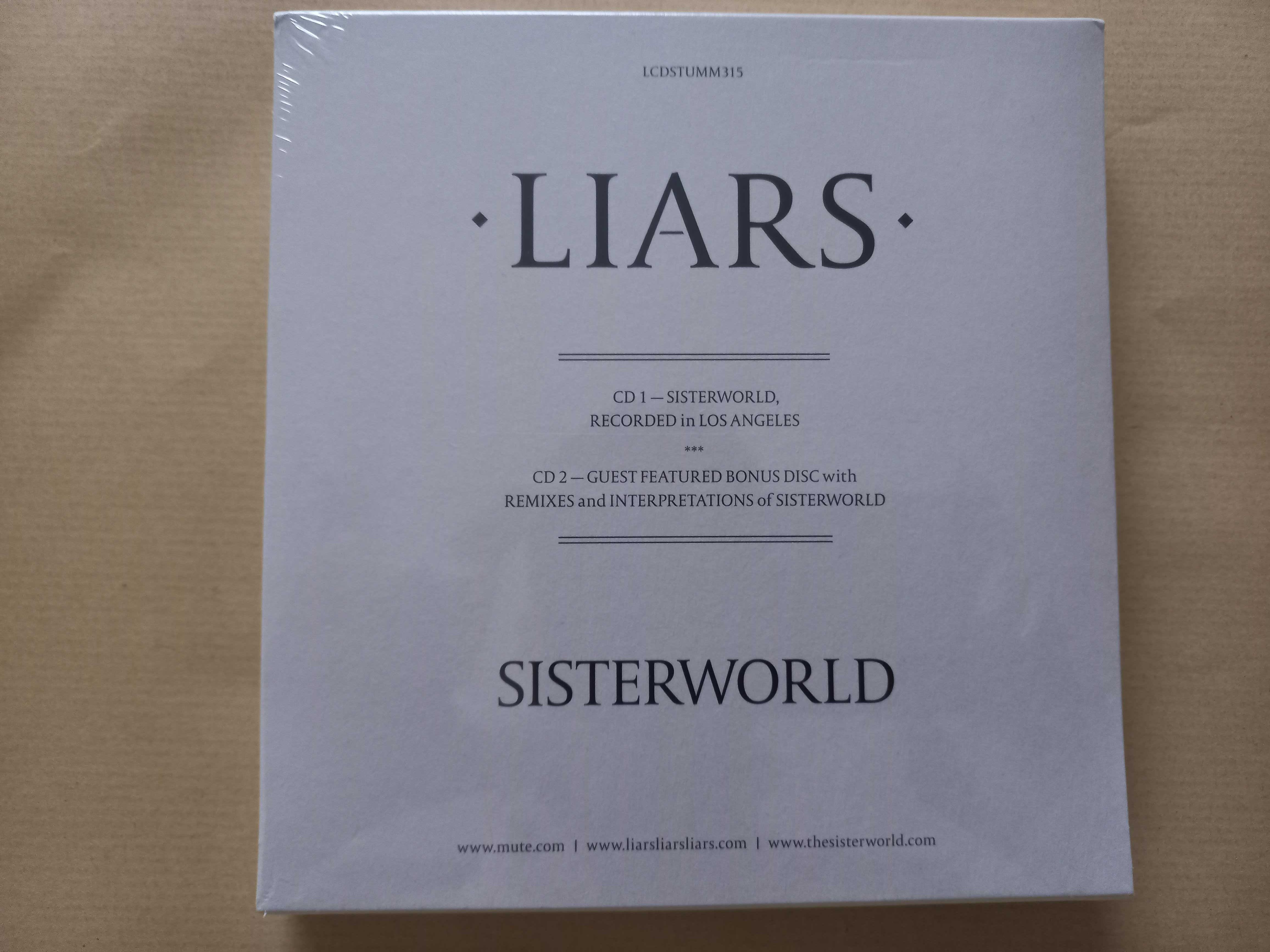 Liars: Sisterworld: 2CD com Thom Yorke, Devendra Banhart e mais Selado