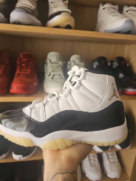 Jordan 11 tamanho 42.5