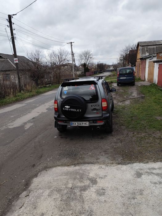 Продам ниву шевроле