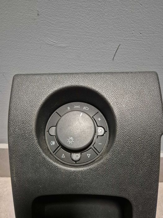 Włącznik przełącznik świateł z obudową Opel Corsa D 132.286.83 2 szt