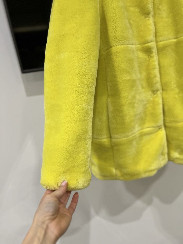 Шуба Zara , стан супер колір дуже гарний