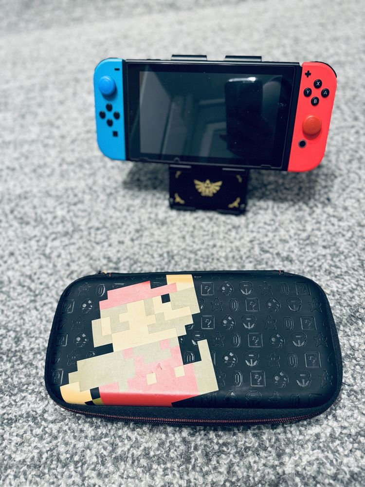 Nintendo switch z akcesoriami + NINTENDO LABO