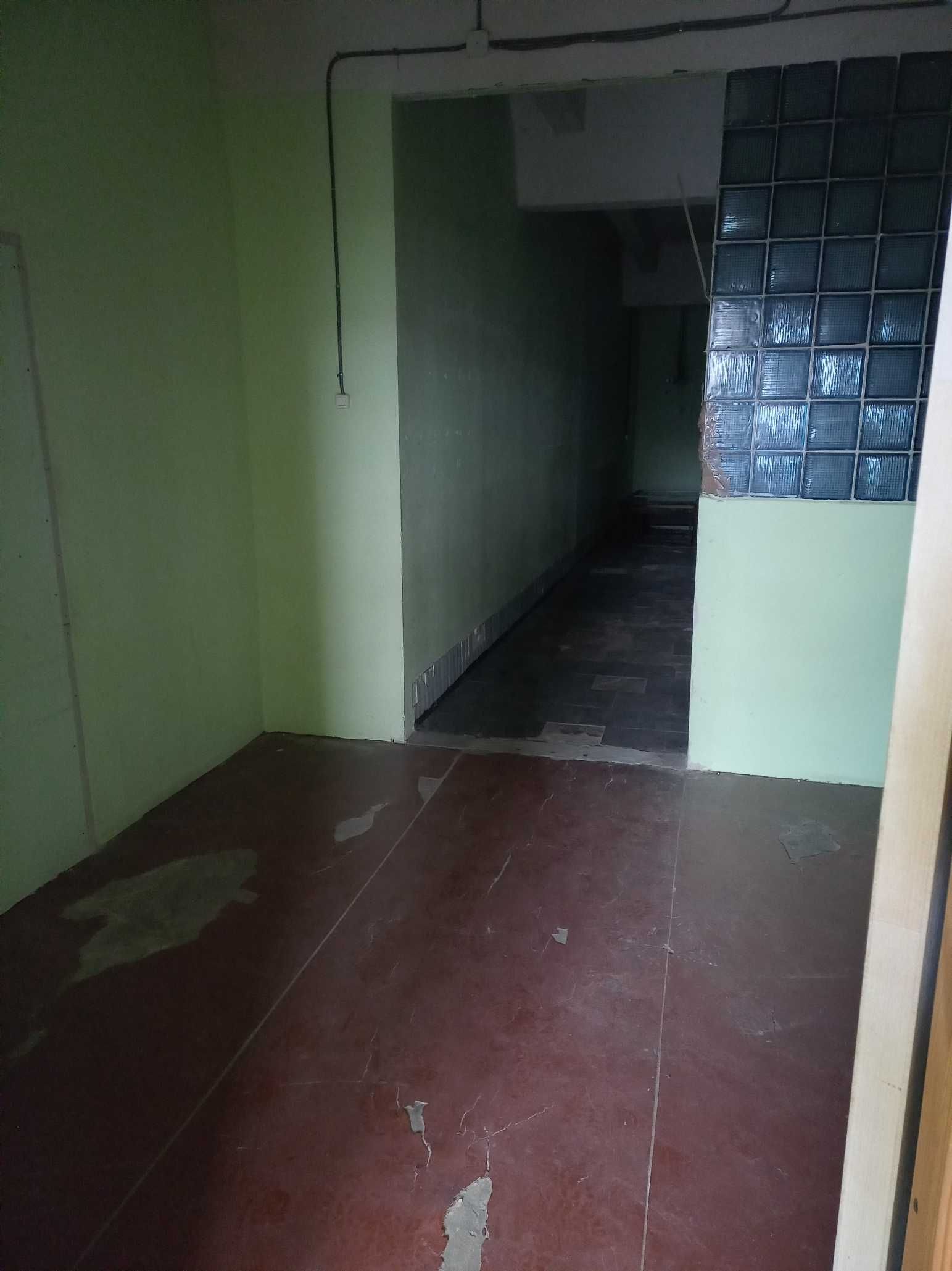 Складське приміщення 220 м2,  висота 4,5 м, 2 поверх