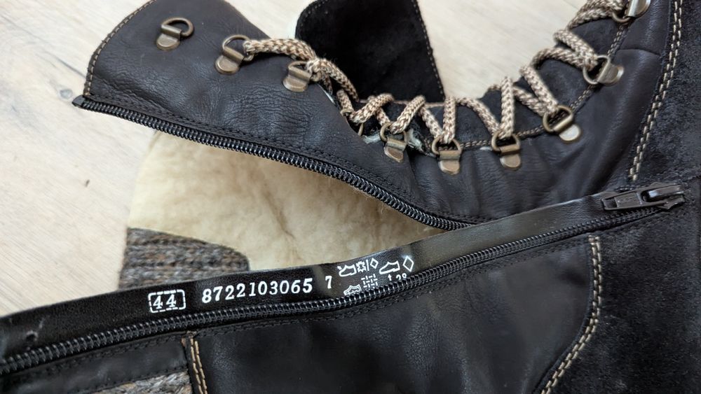 Зимові ботинки Remonte 44